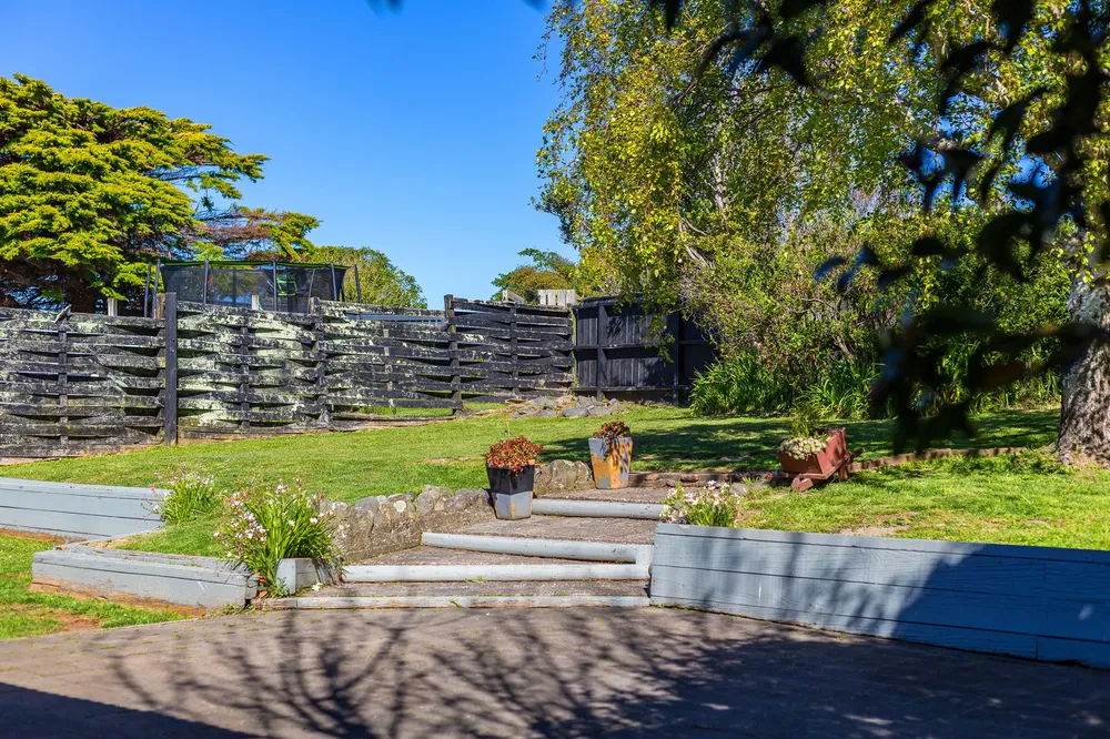 Photos of 25 James Cook Drive