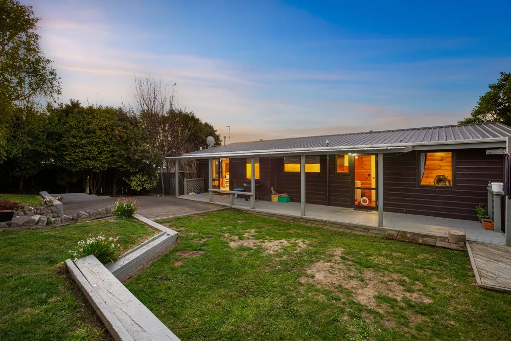 Photos of 25 James Cook Drive