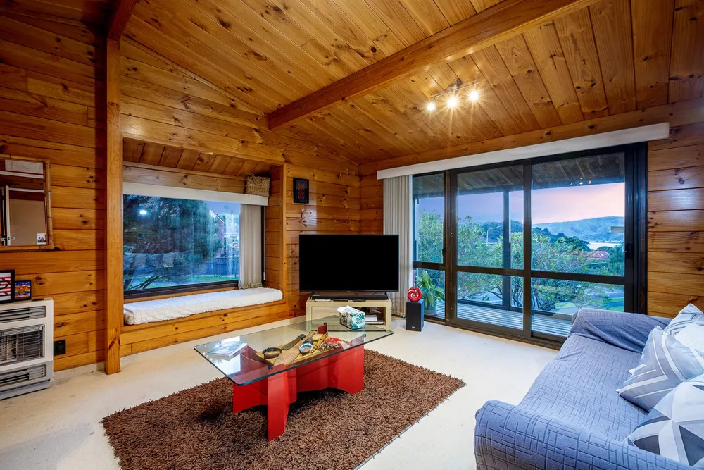 Photos of 25 James Cook Drive