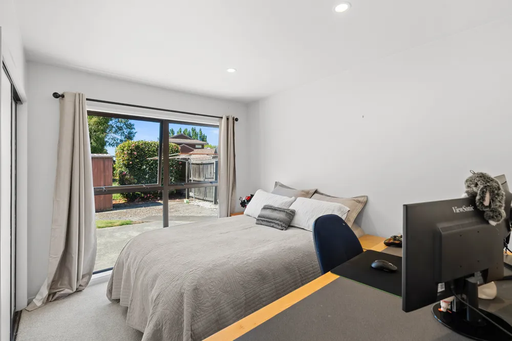 Photos of 14 Thurlestone Place