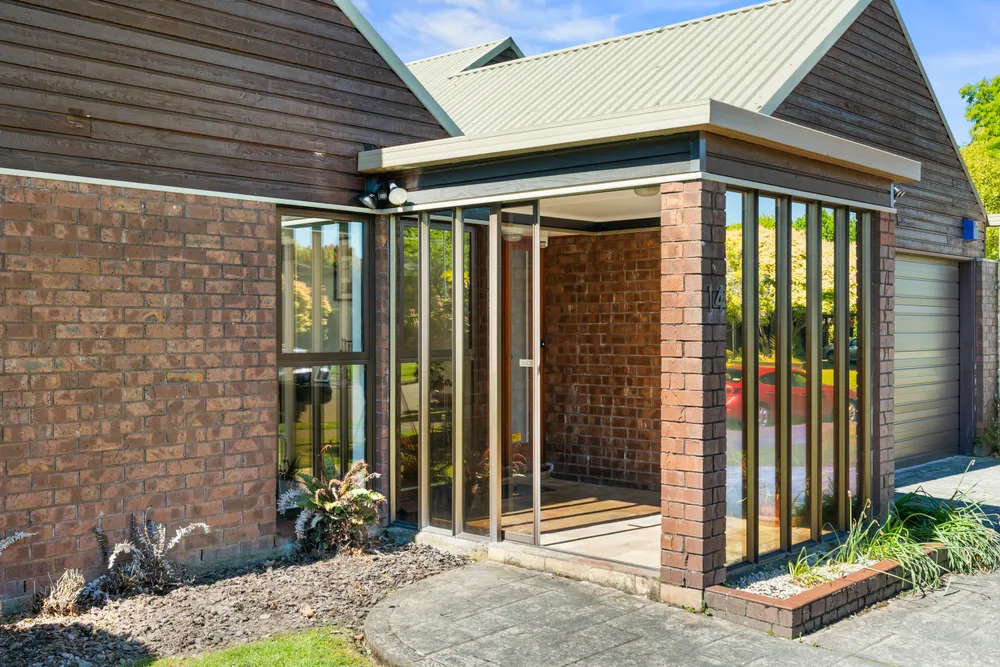 Photos of 14 Thurlestone Place