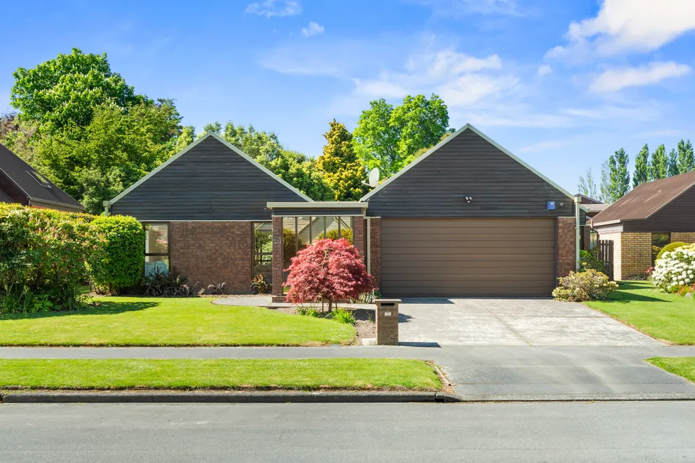 Photos of 14 Thurlestone Place