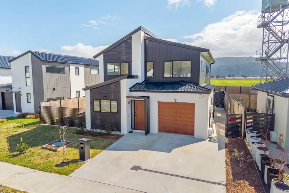 Photos of 89 Cynisca Crescent
