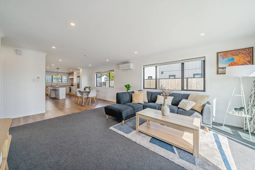 Photos of 89 Cynisca Crescent