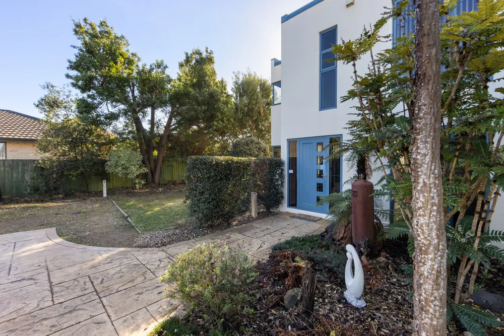 Photos of 18 Belgrove Place