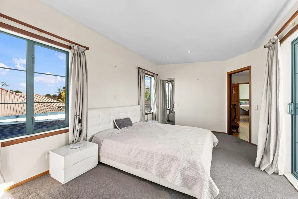 Photos of 18 Belgrove Place