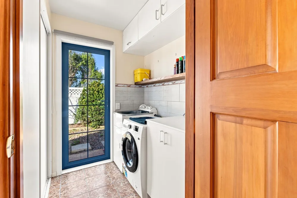 Photos of 18 Belgrove Place