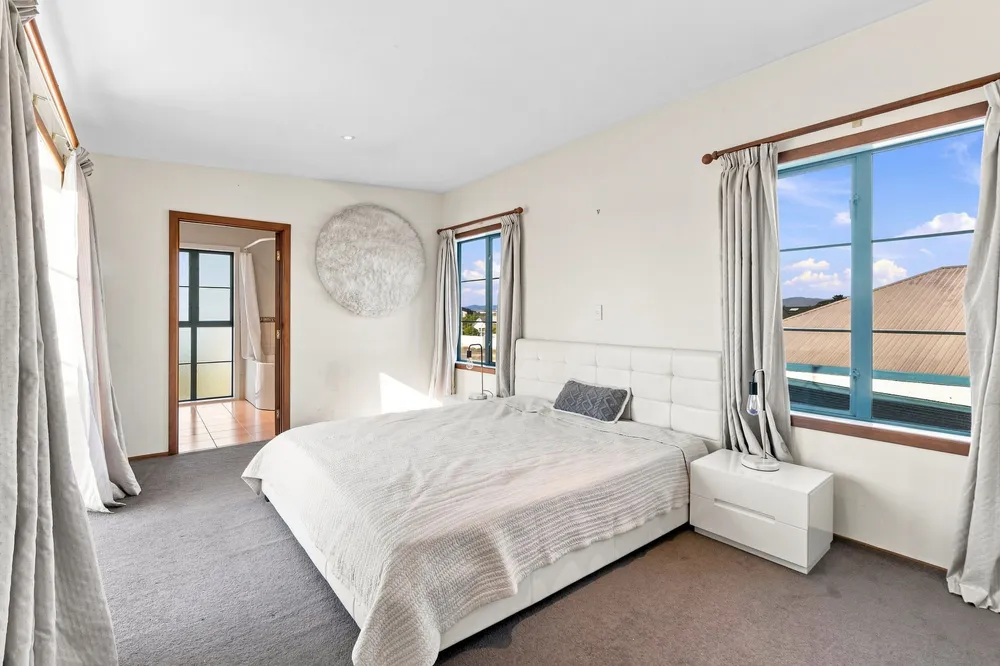 Photos of 18 Belgrove Place
