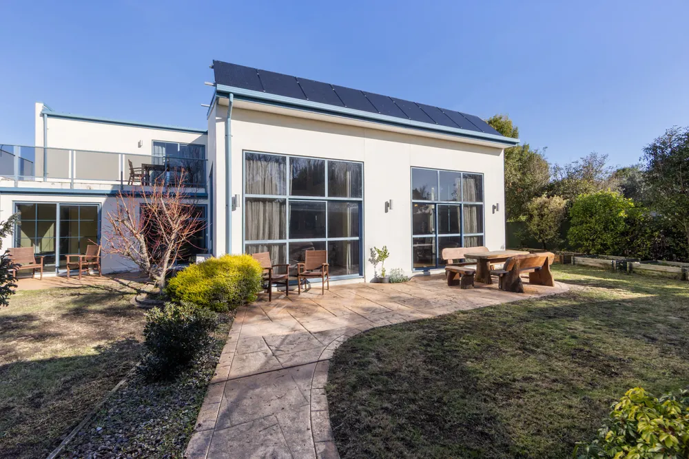Photos of 18 Belgrove Place