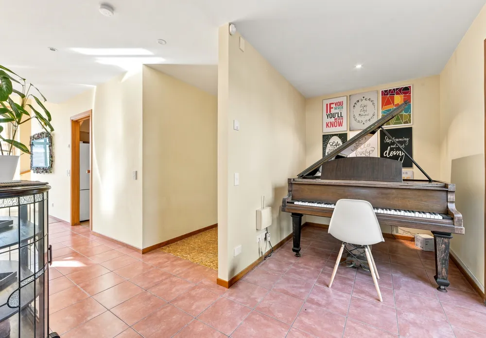 Photos of 18 Belgrove Place