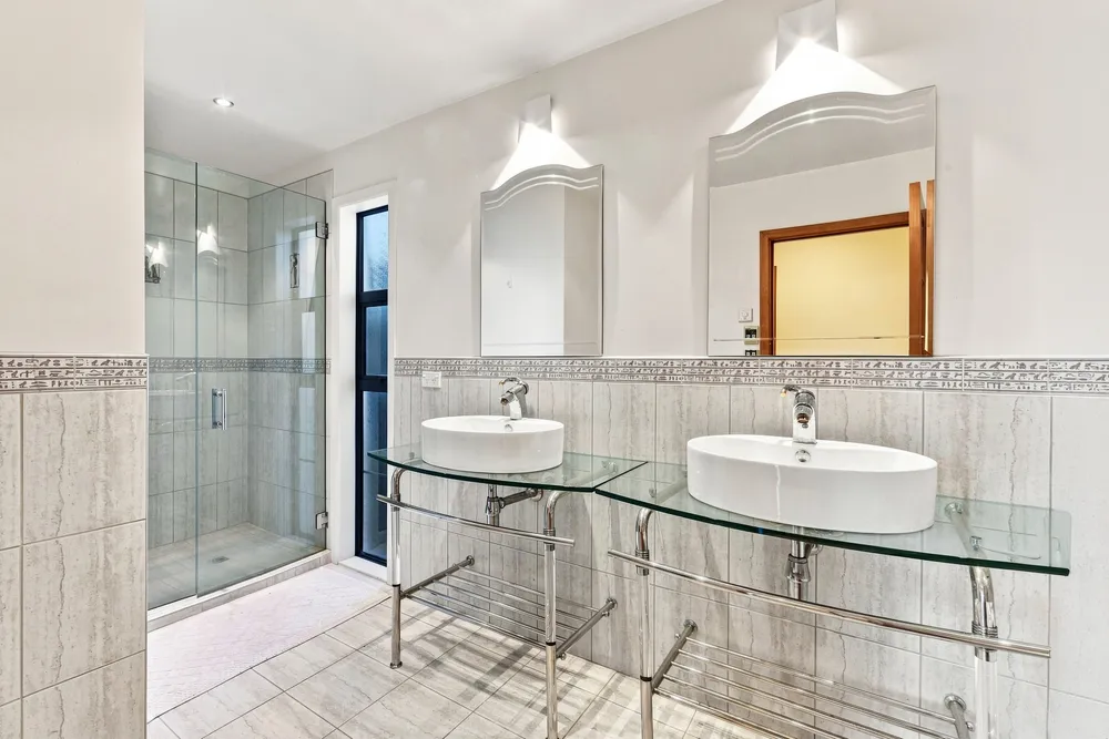 Photos of 18 Belgrove Place
