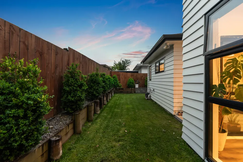 Photos of 1/131A Whitney Street