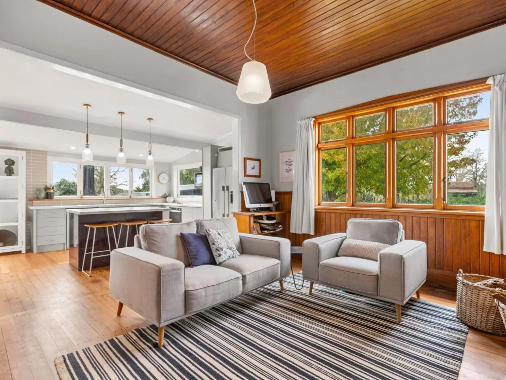 Photos of 89 Fullerton Road