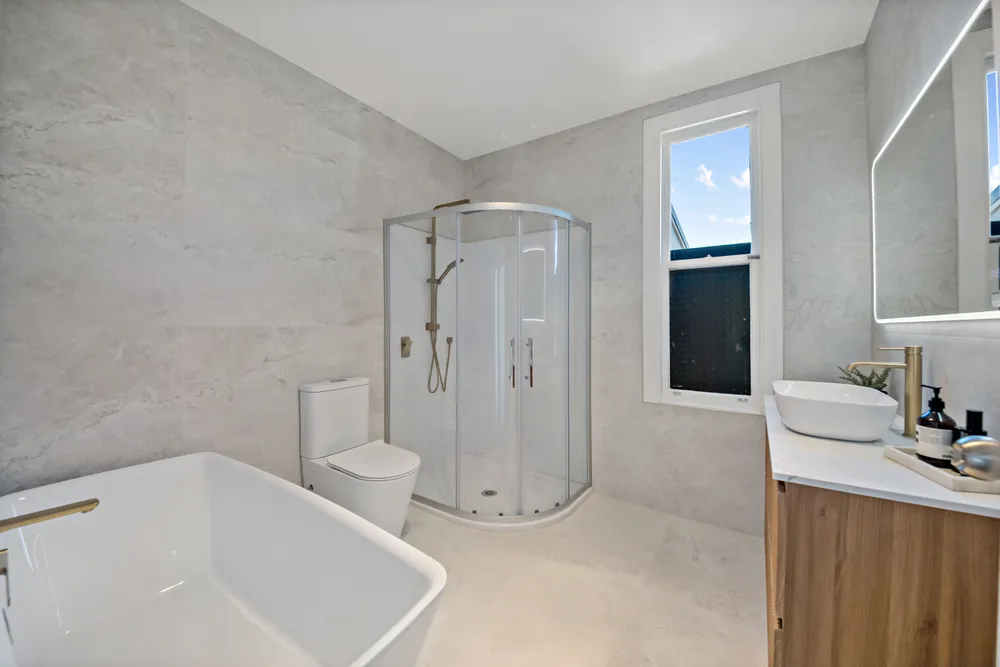 Photos of 18 Sandringham Road