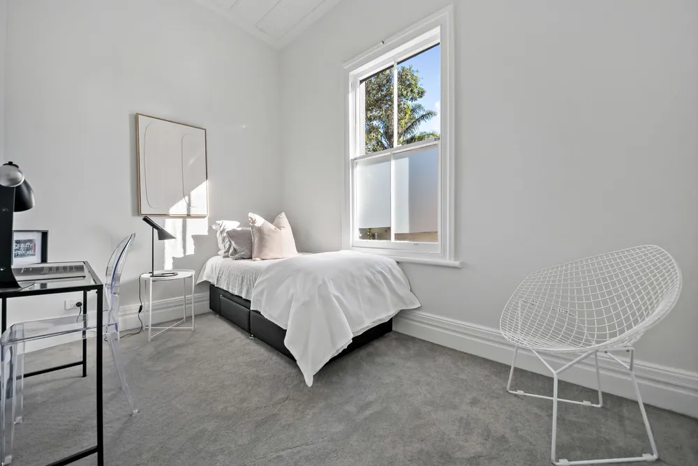 Photos of 18 Sandringham Road