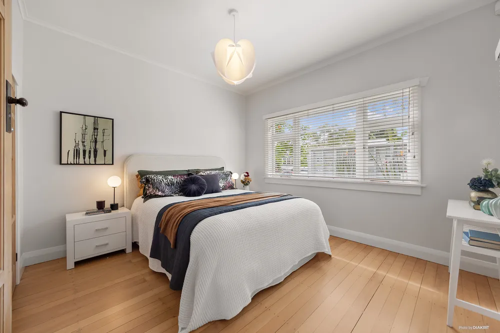 Photos of 4 Rona Avenue