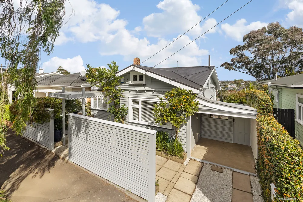 Photos of 4 Rona Avenue