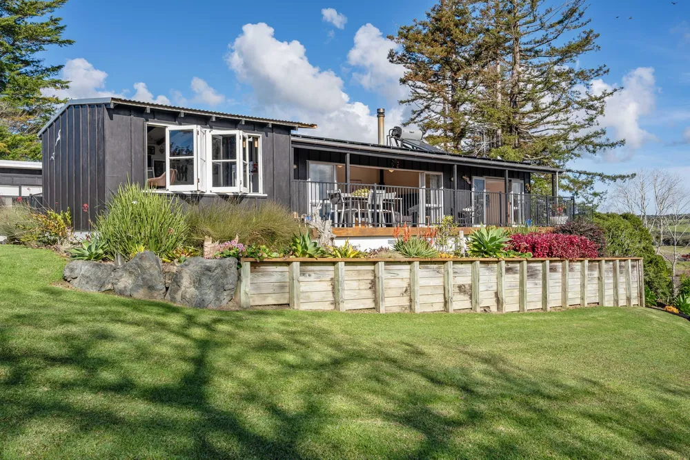 Photos of 10 Clarke Road