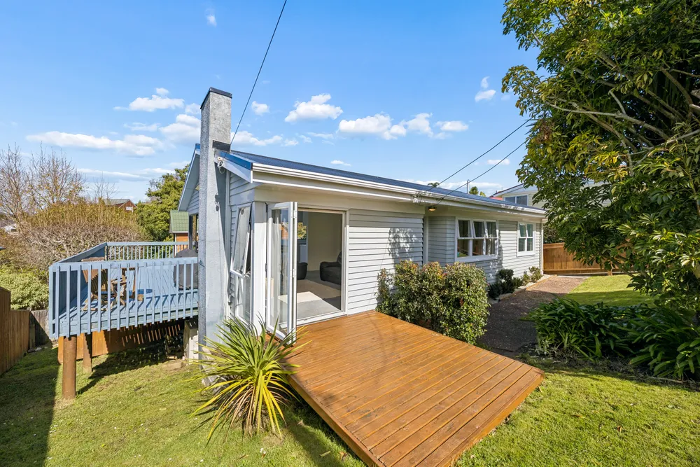 Photos of 7 McIlroy Avenue