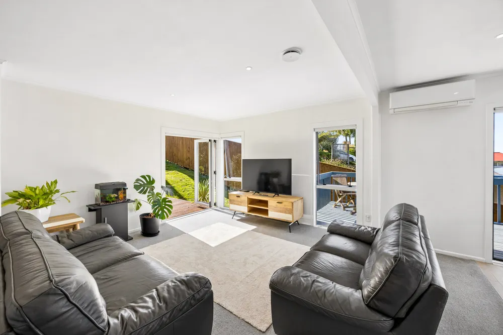 Photos of 7 McIlroy Avenue