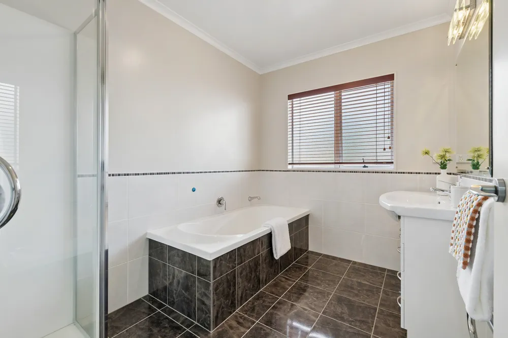 Photos of 171C Cook Street