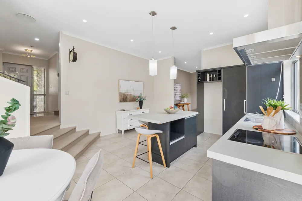 Photos of 171C Cook Street