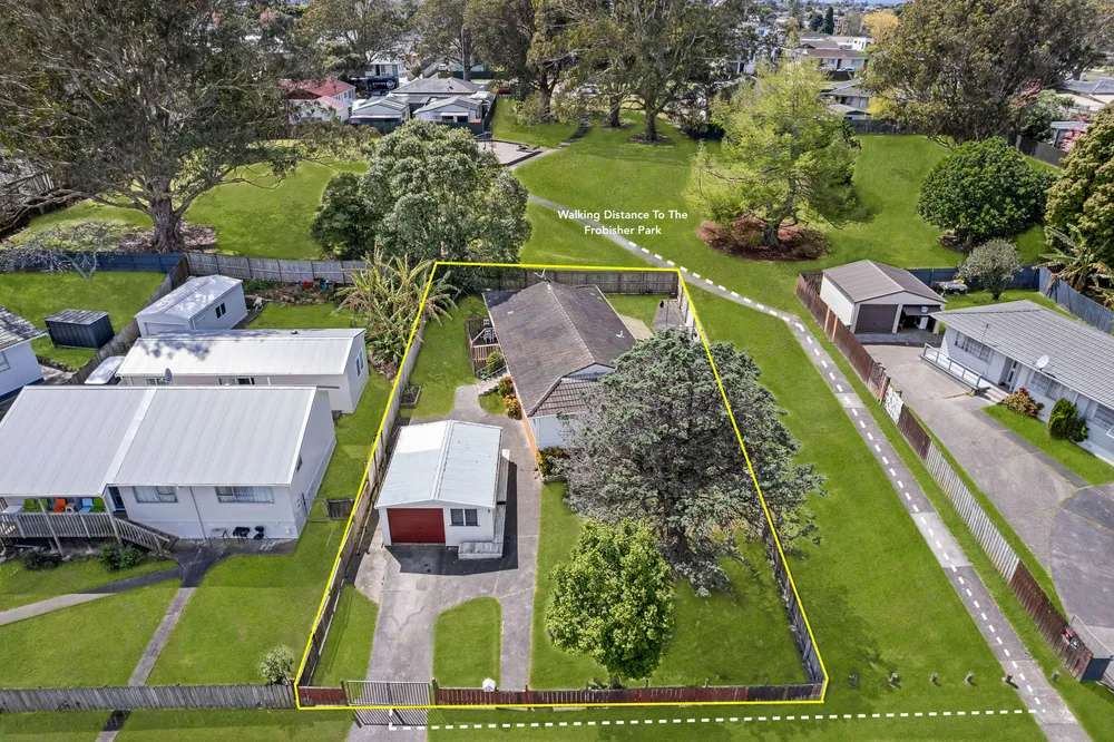Photos of 24 Frobisher Way