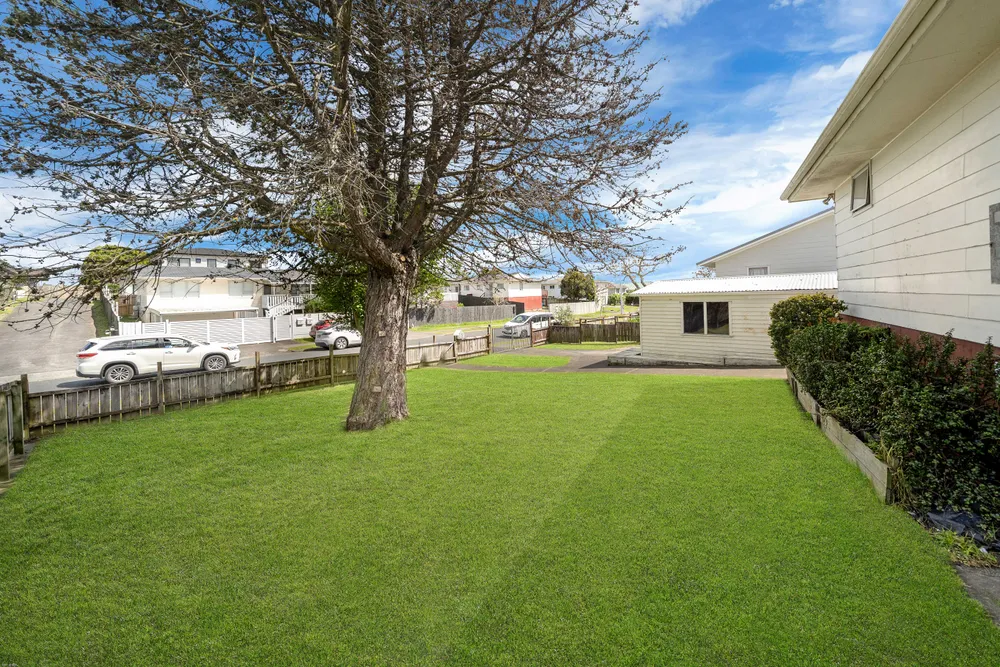 Photos of 24 Frobisher Way