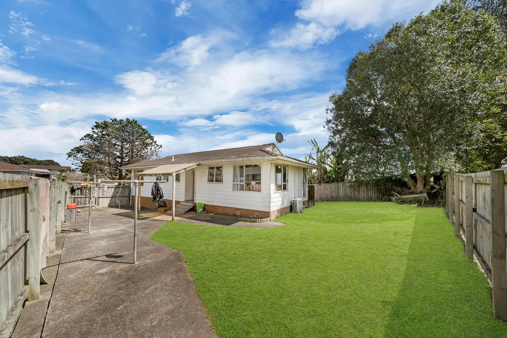 Photos of 24 Frobisher Way
