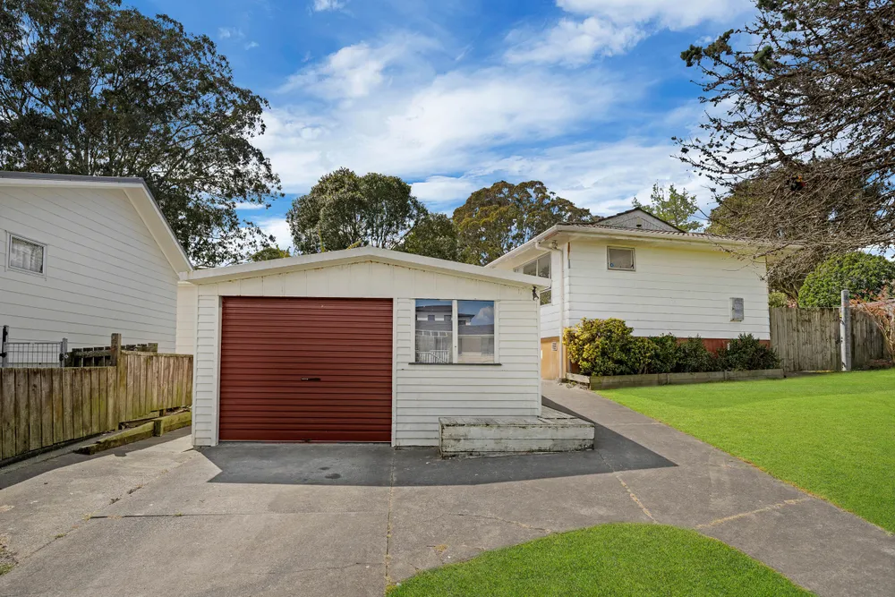 Photos of 24 Frobisher Way