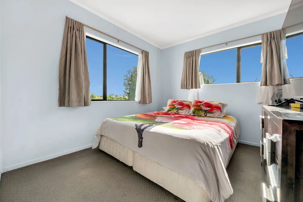 Photos of 196 Cascades Road