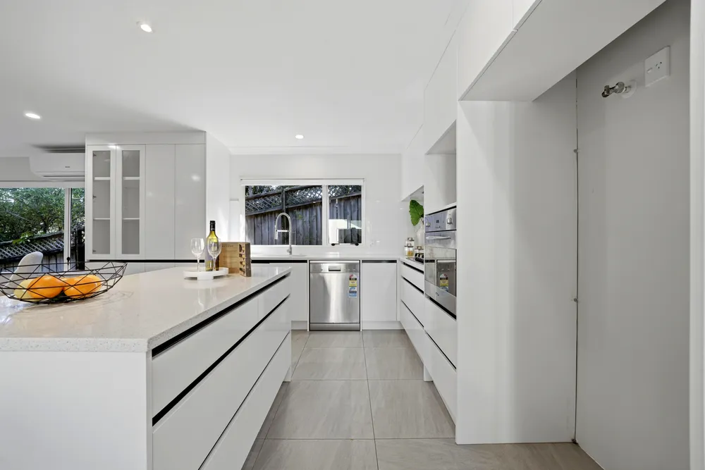 Photos of 31 Cricklade Terrace