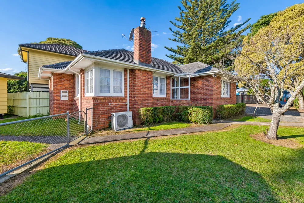 Photos of 19 Walmsley Road
