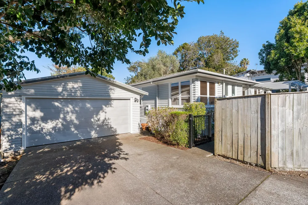 Photos of 108a Selwyn Street