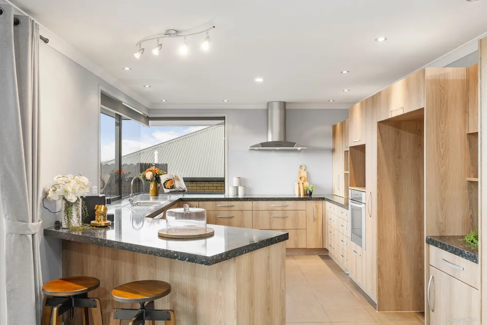Photos of 175A Kitchener Road