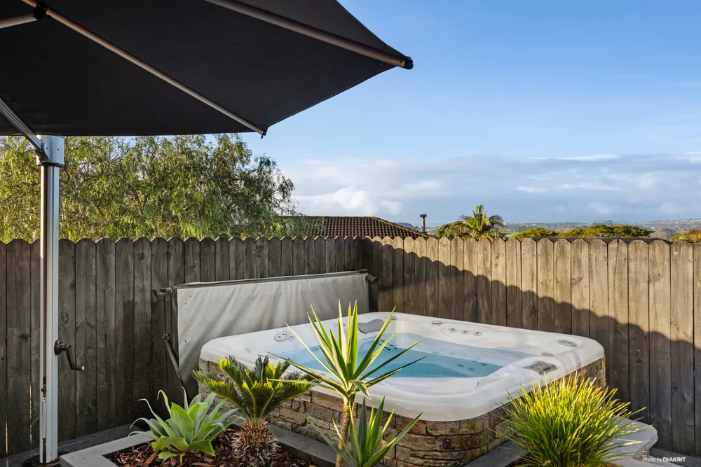 Photos of 175A Kitchener Road
