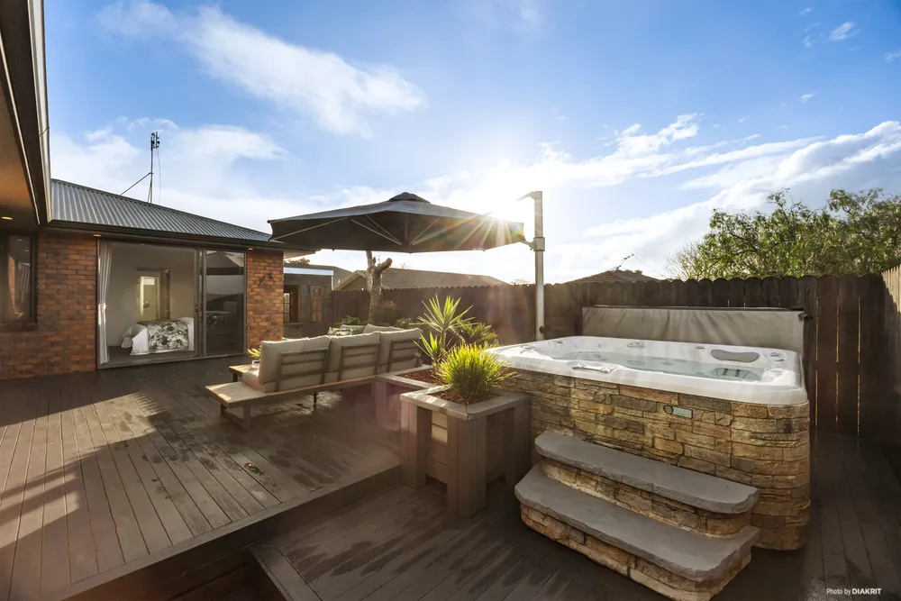 Photos of 175A Kitchener Road