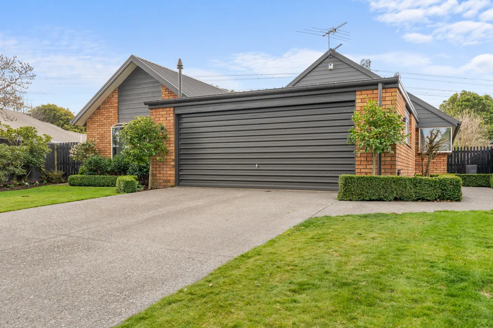Photos of 65 Kedleston Drive