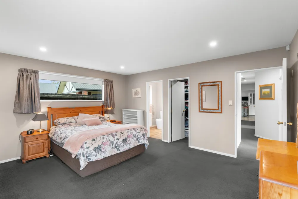Photos of 65 Kedleston Drive