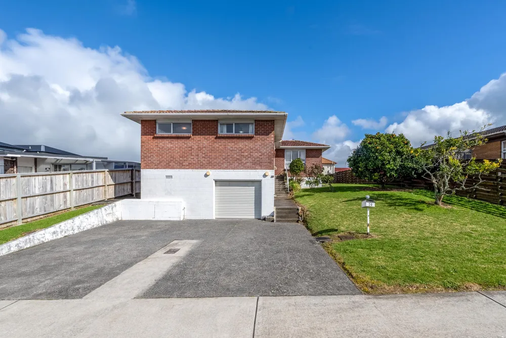 Photos of 20 Vanbrugh Place