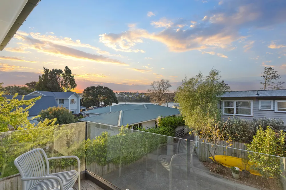 Photos of 8A Chapman Road