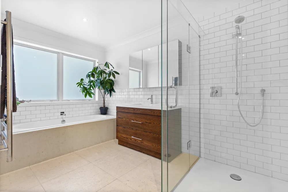 Photos of 8A Chapman Road