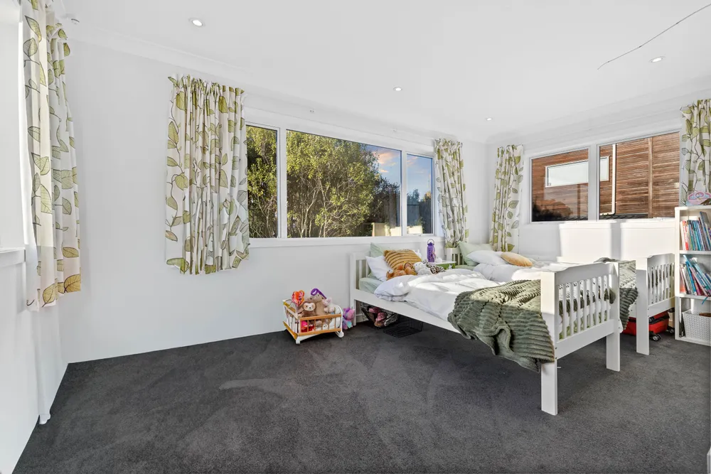Photos of 8A Chapman Road