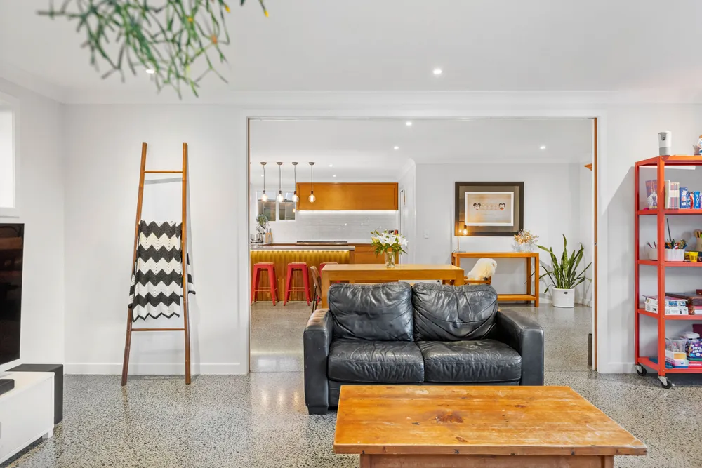 Photos of 8A Chapman Road