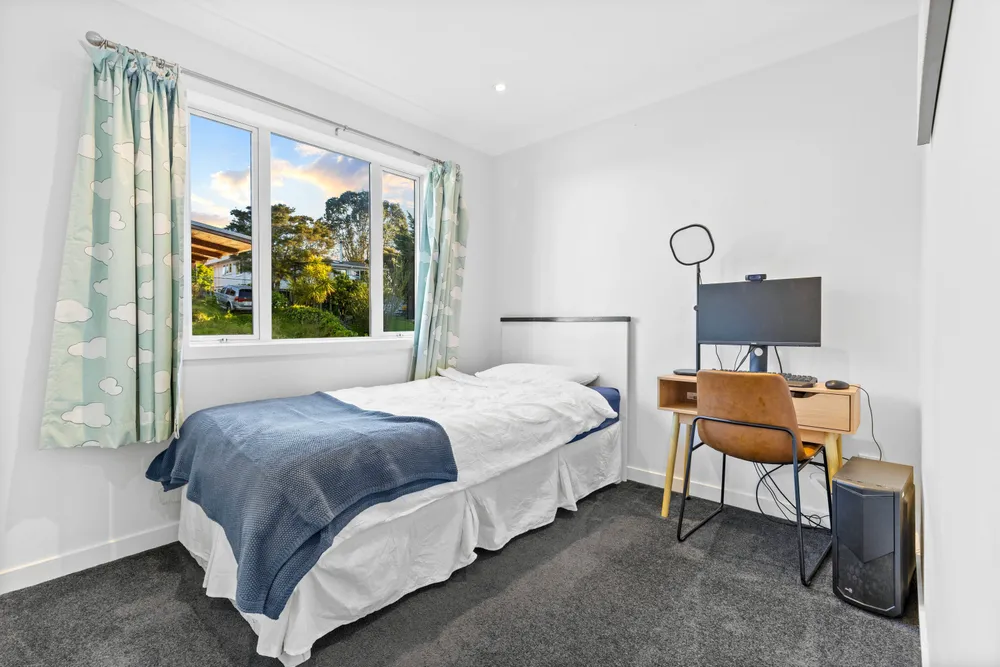 Photos of 8A Chapman Road