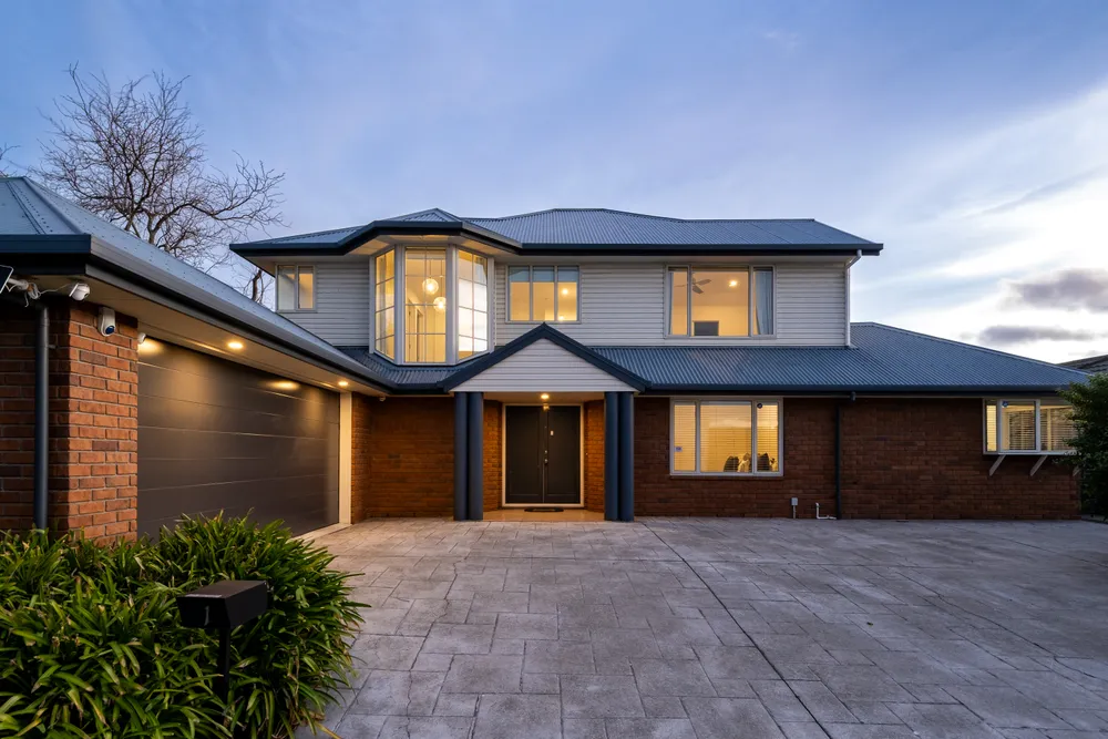Photos of 1 Oaktree Lane