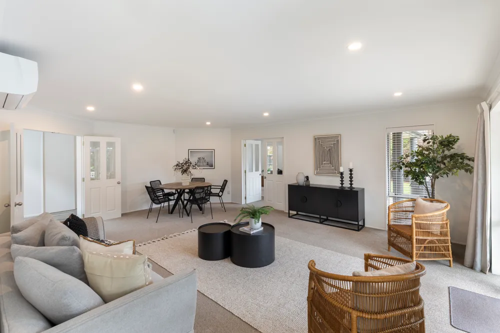 Photos of 1 Oaktree Lane