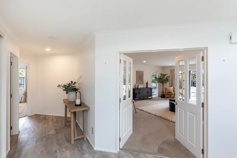 Photos of 1 Oaktree Lane
