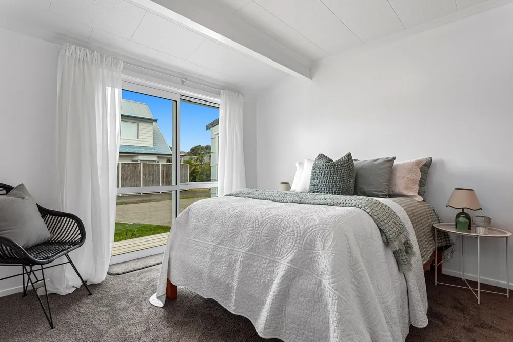 Photos of 279B Pohutukawa Avenue
