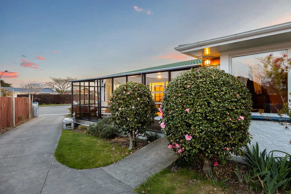 Photos of 9 Hussar Place